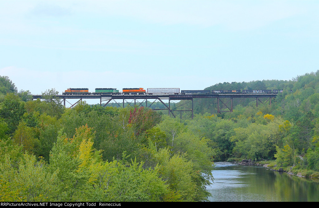 BNSF 1833